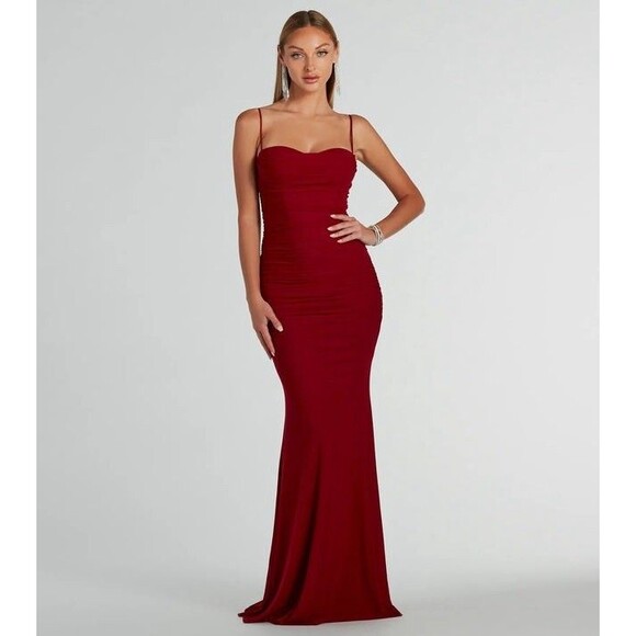 Windsor Women's Red Kaityln Cowl Neck Mermaid Mesh Formal Dress Size S - Picture 1 of 8